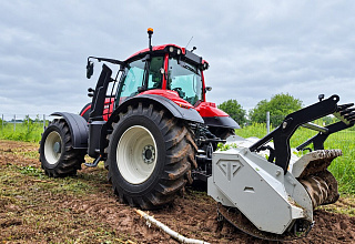 Трактор Valtra T235 с мульчером NIUBO TDD200 — фото 1
